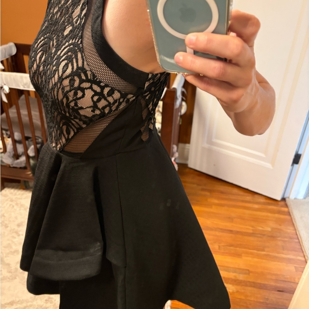 Tea and cup cocktail dress - Picture 4 of 9